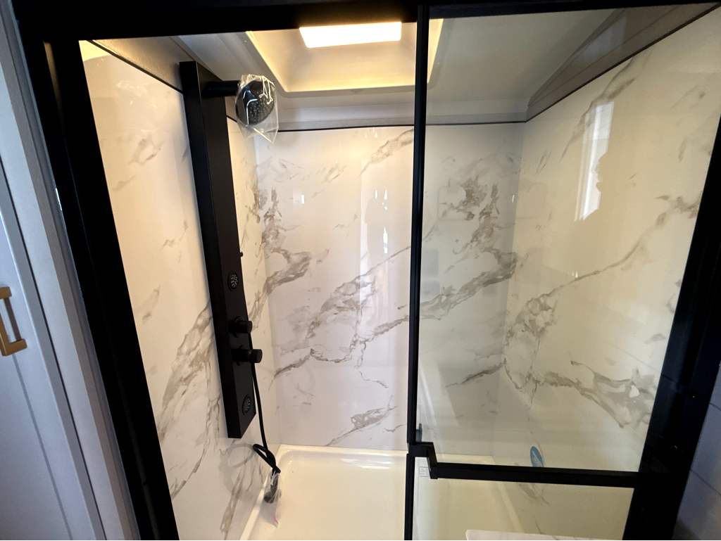 2027 JAYCO NORTH POINT 375TBDB - Image 21