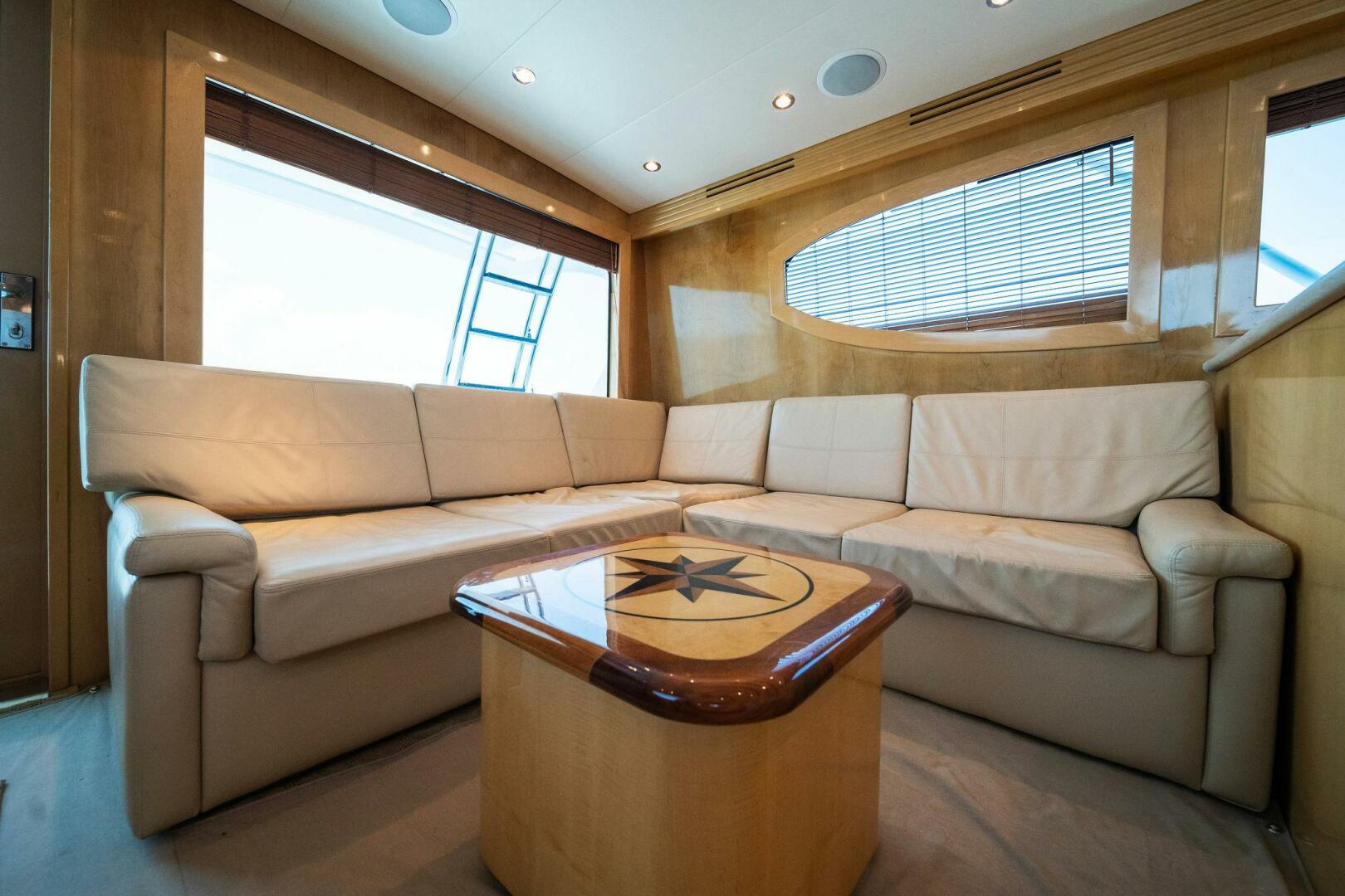 2003 Hatteras 54 Convertible - Image 17
