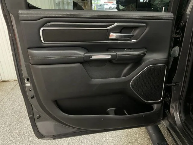 2024 Ram Ram 1500 Pickup Crew Cab Laramie 4WD - Image 21