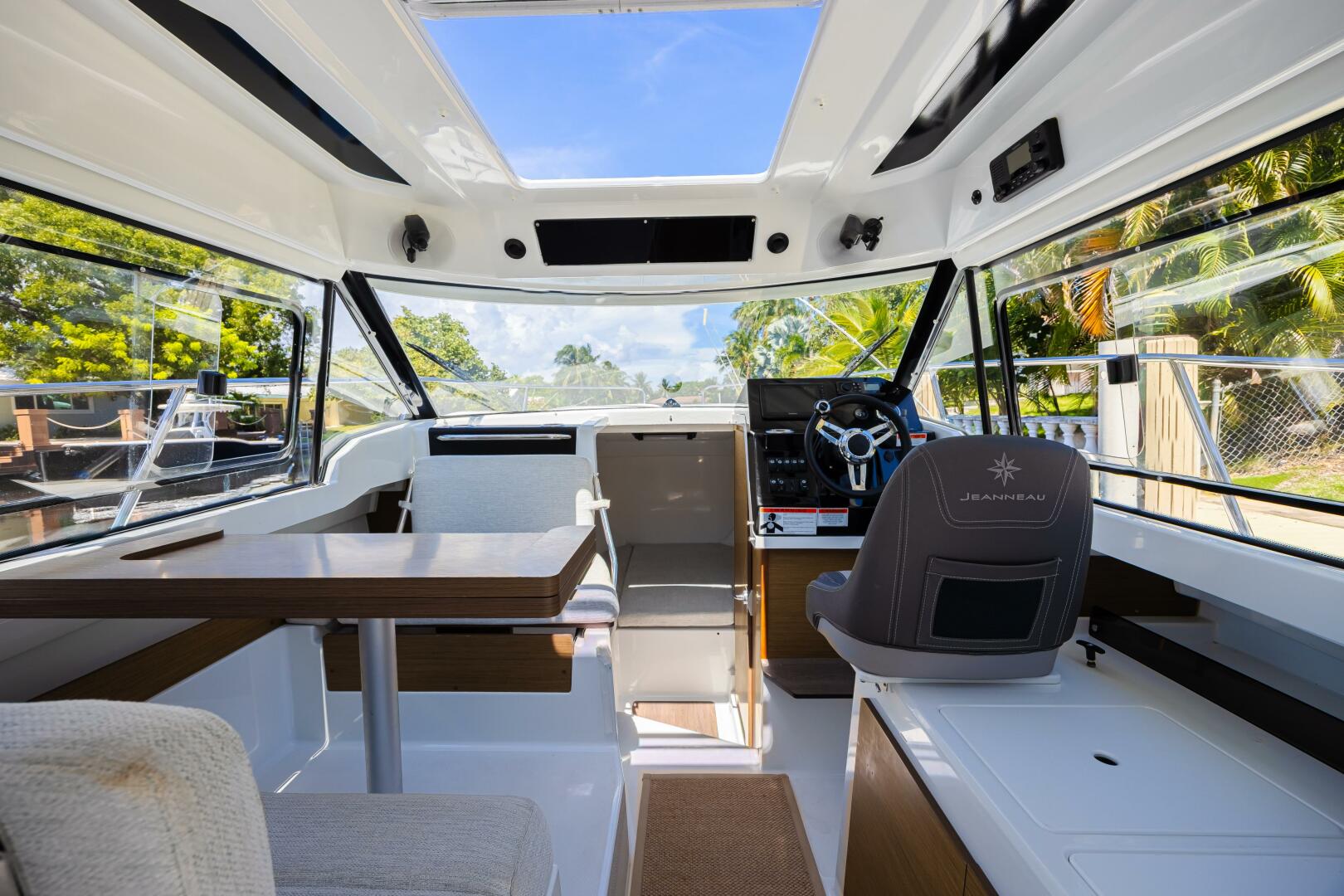 2022 Jeanneau NC 795 Series 2 - Image 13