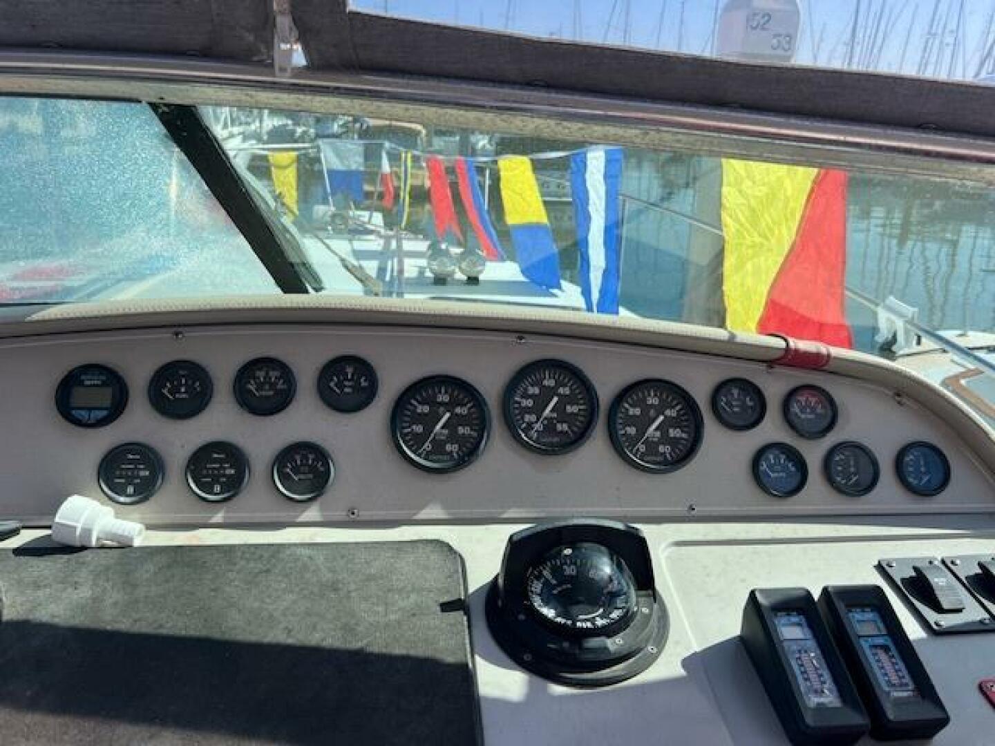 1990 Donzi 30 - Image 11
