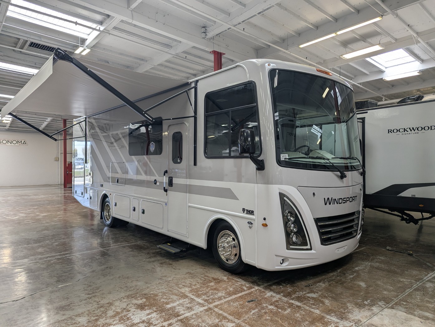 2027 Thor Motor Coach Windsport 29L - Image 1