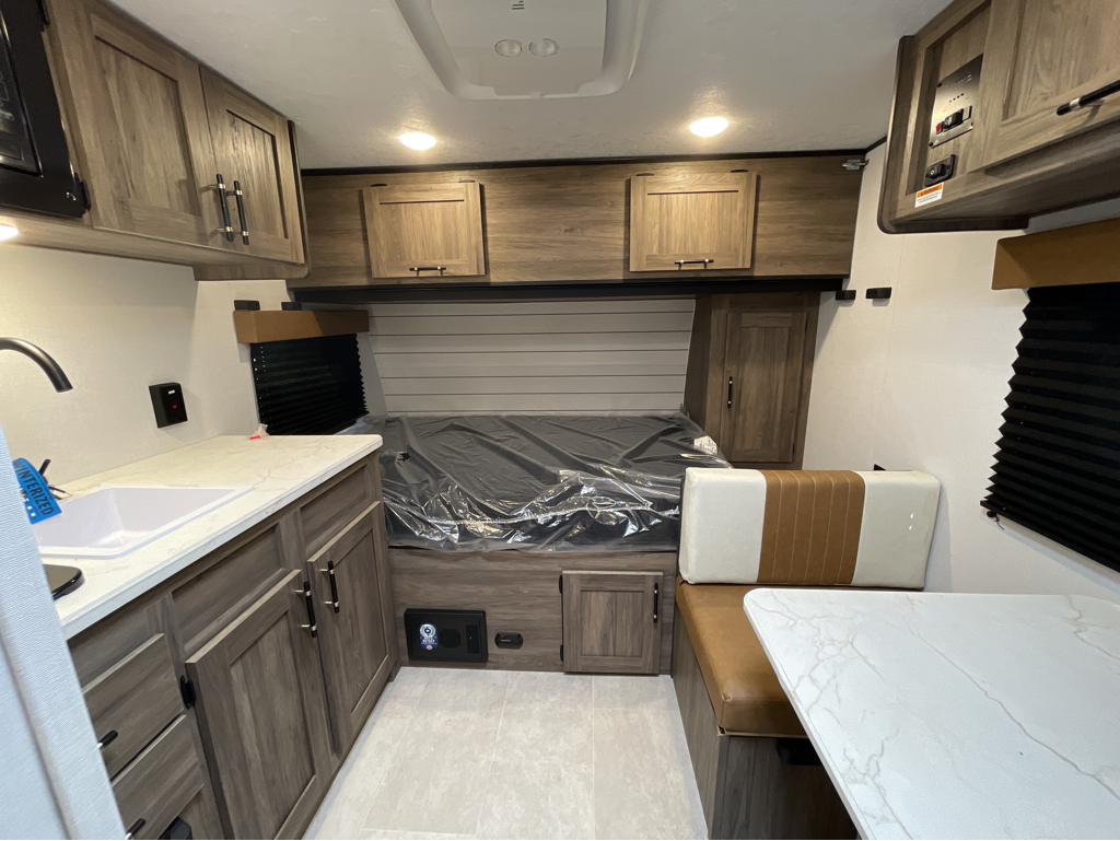 2026 CrossRoads Zinger Lite Mini 12FB - Image 5