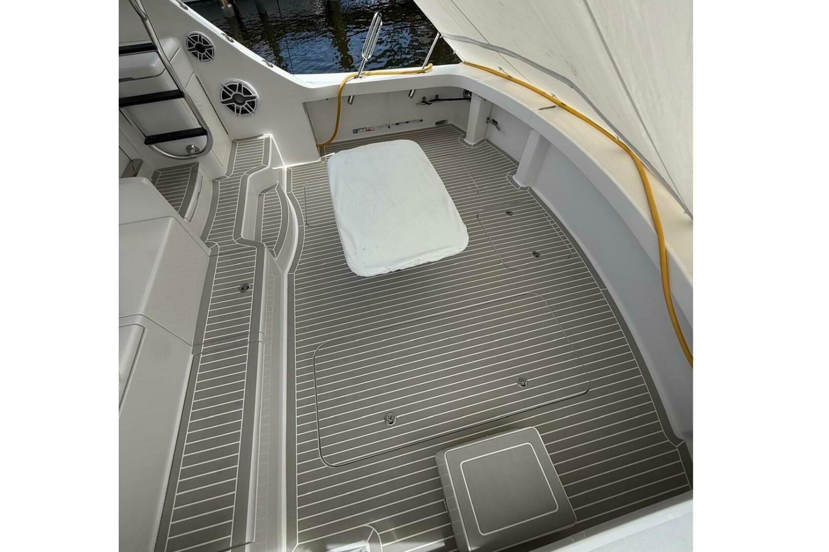 2013 Hatteras GT54 Base - Image 4