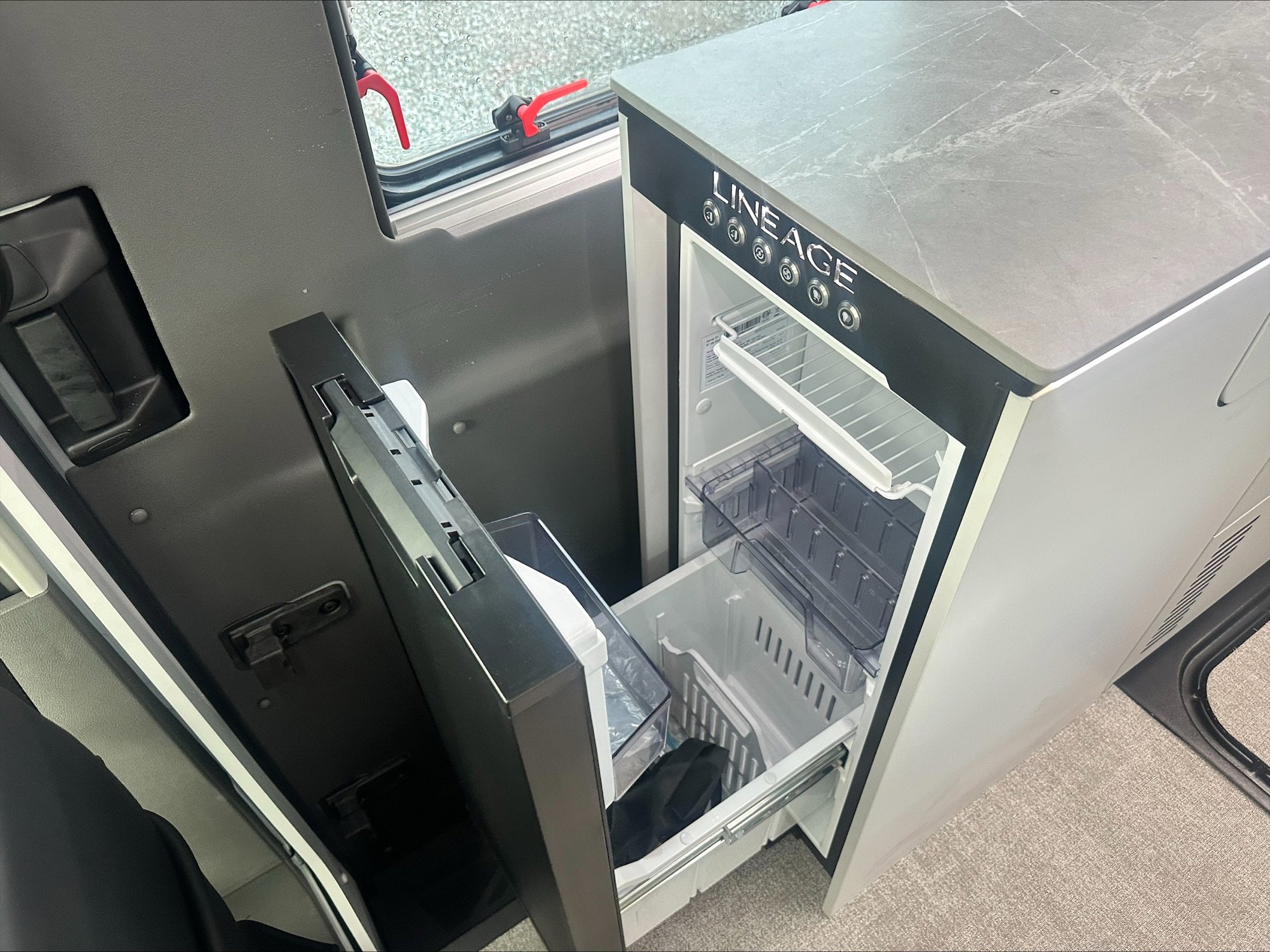 2026 GRAND DESIGN LINEAGE SERIESVT LVT1 - Image 21