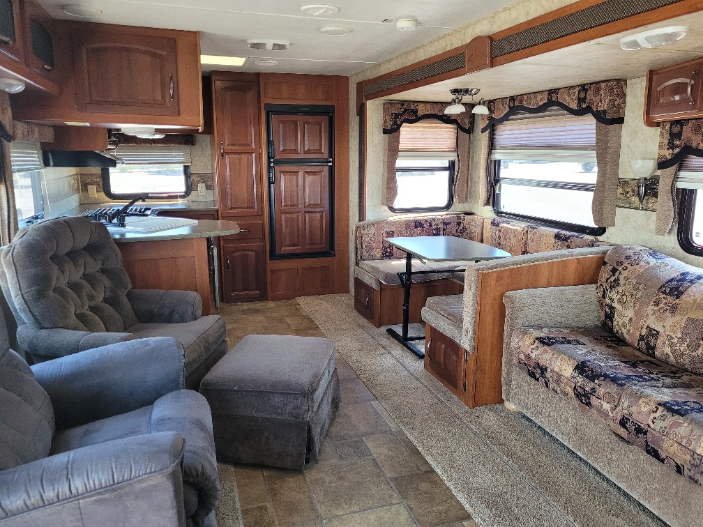 2012 Keystone Cougar XLite 30RKSWE - Image 8