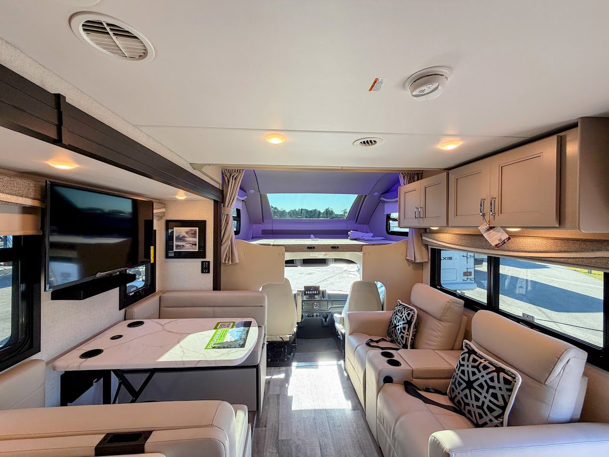 2026 THOR MOTOR COACH PASADENA 34XG - Image 63