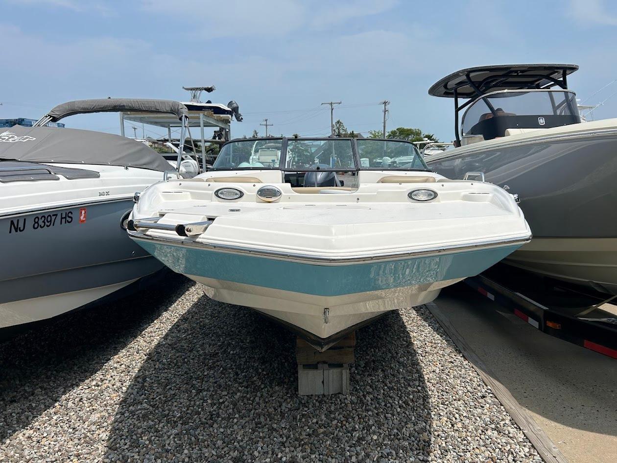 2021 NauticStar 203 DC - Image 2