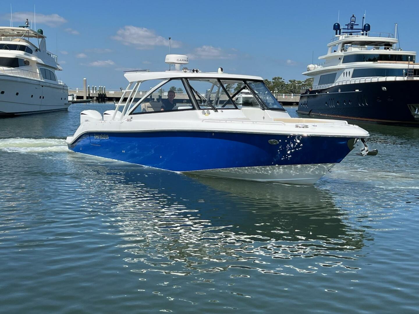 2019 Everglades 340 Dual Console - Image 30