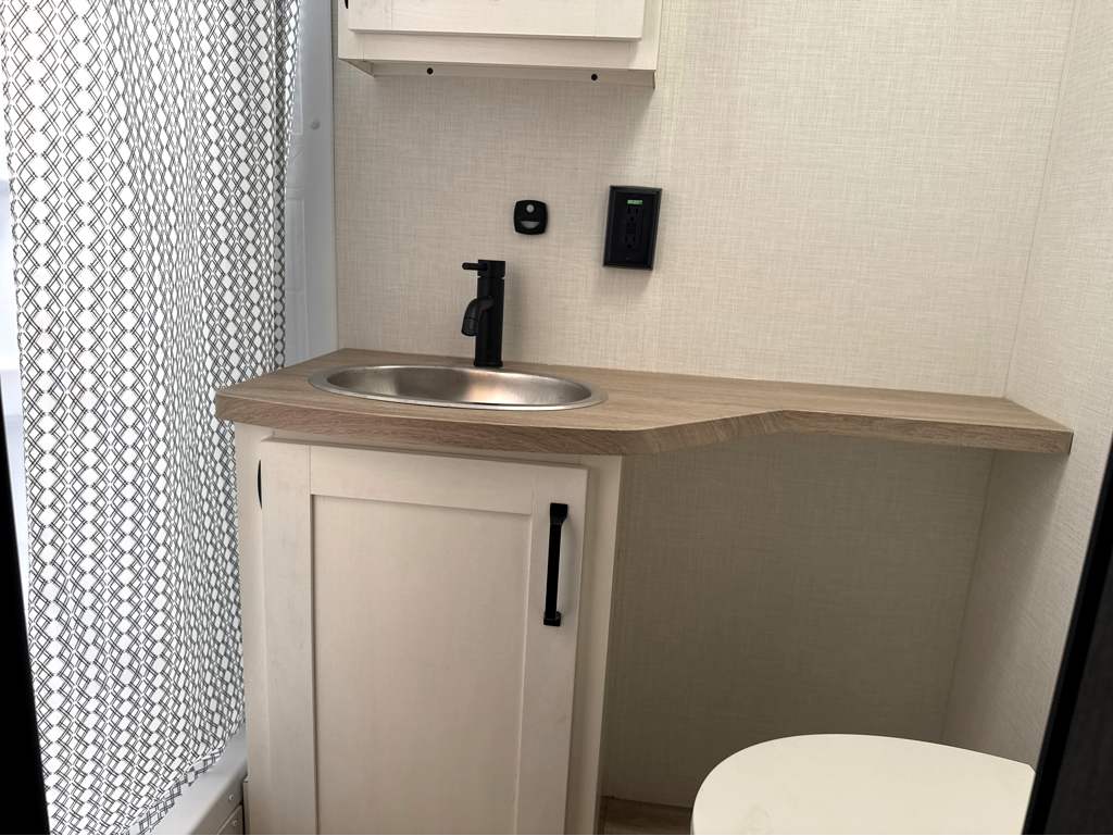 2027 VENTURE RV SIENNA 281VQB - Image 27