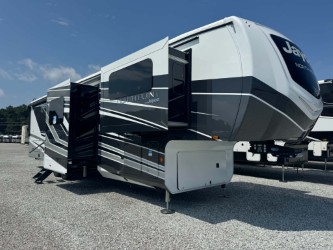 2026 JAYCO NORTH POINT 382FLRB - Image 1