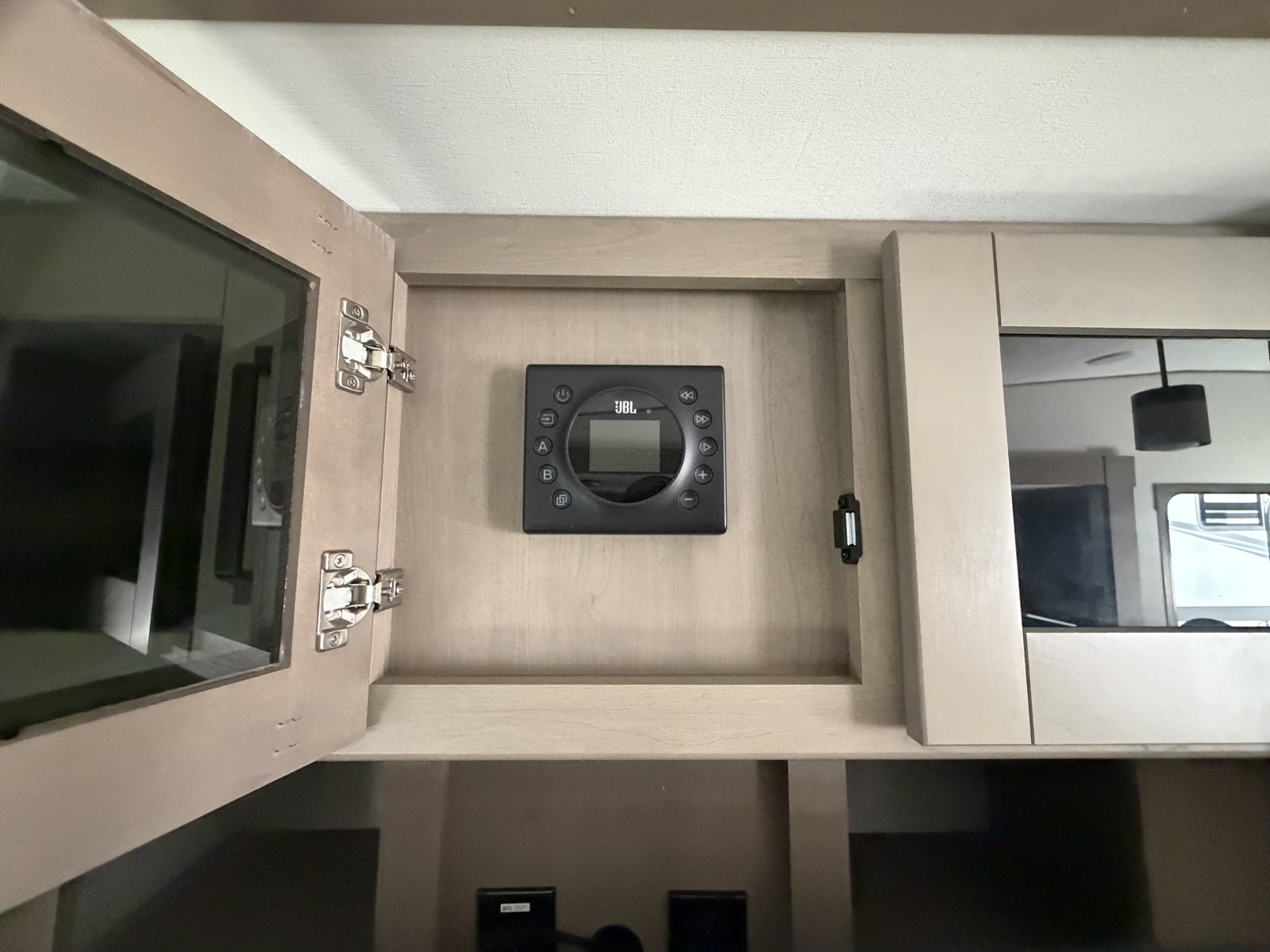 2026 GRAND DESIGN 303RLS - Image 27