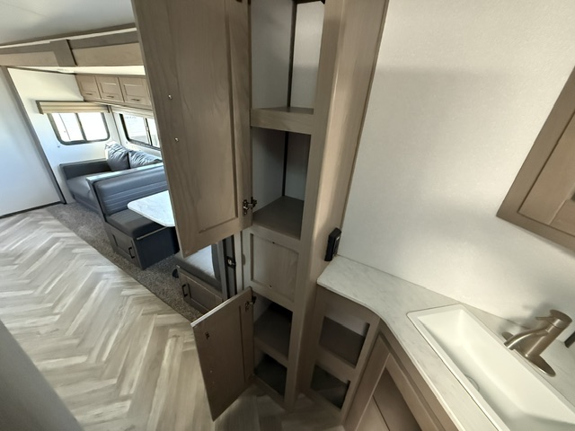 2021 Cruiser RV Shadow Cruiser Ultra-Lite SC327BHS - Image 20