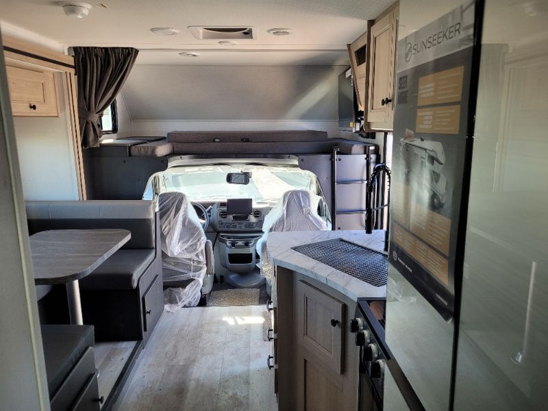 2026 Forest River Sunseeker 2500TSF - Image 22