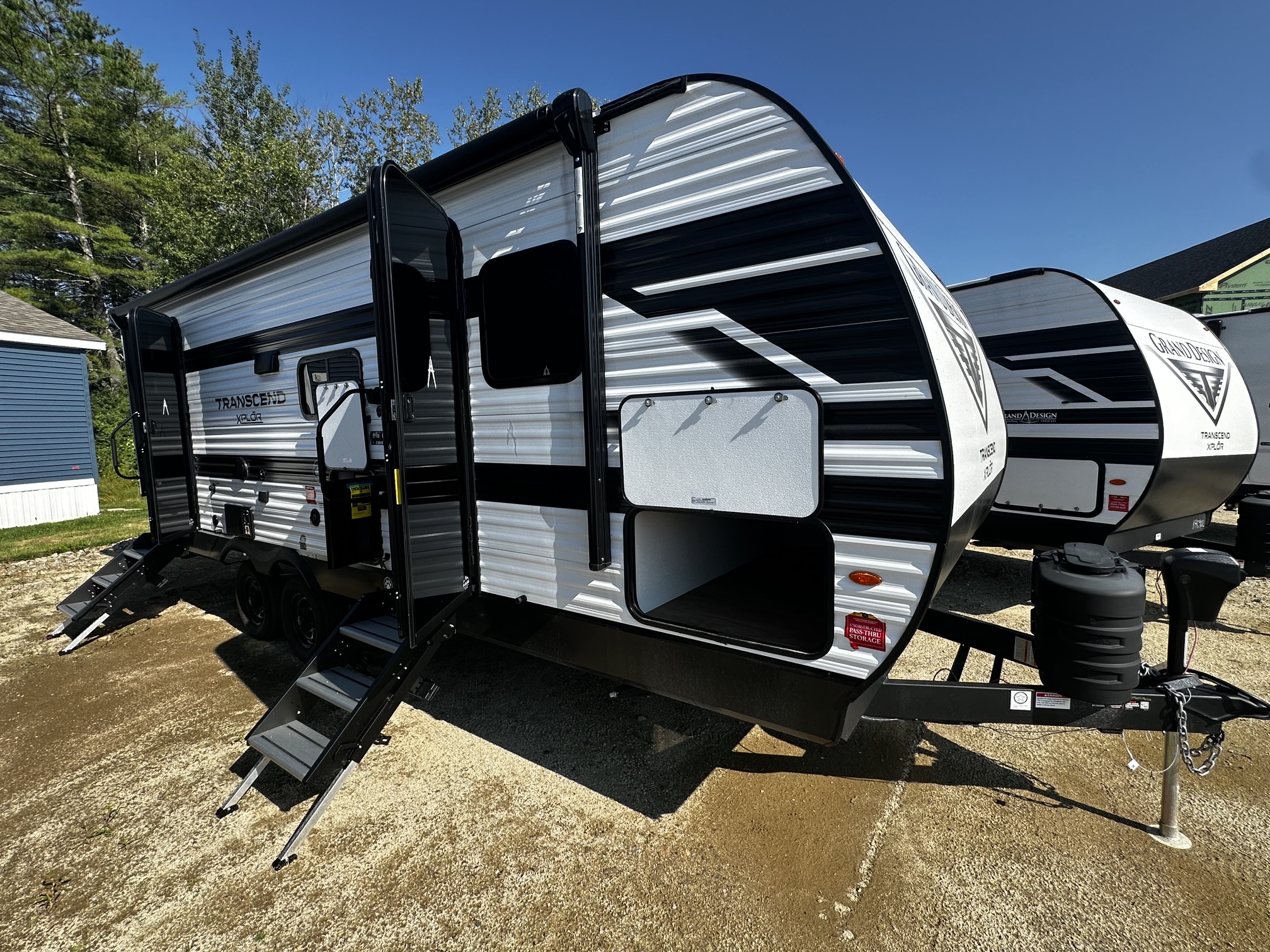 2027 Grand Design Transcend XPLOR 23BHX - Image 6