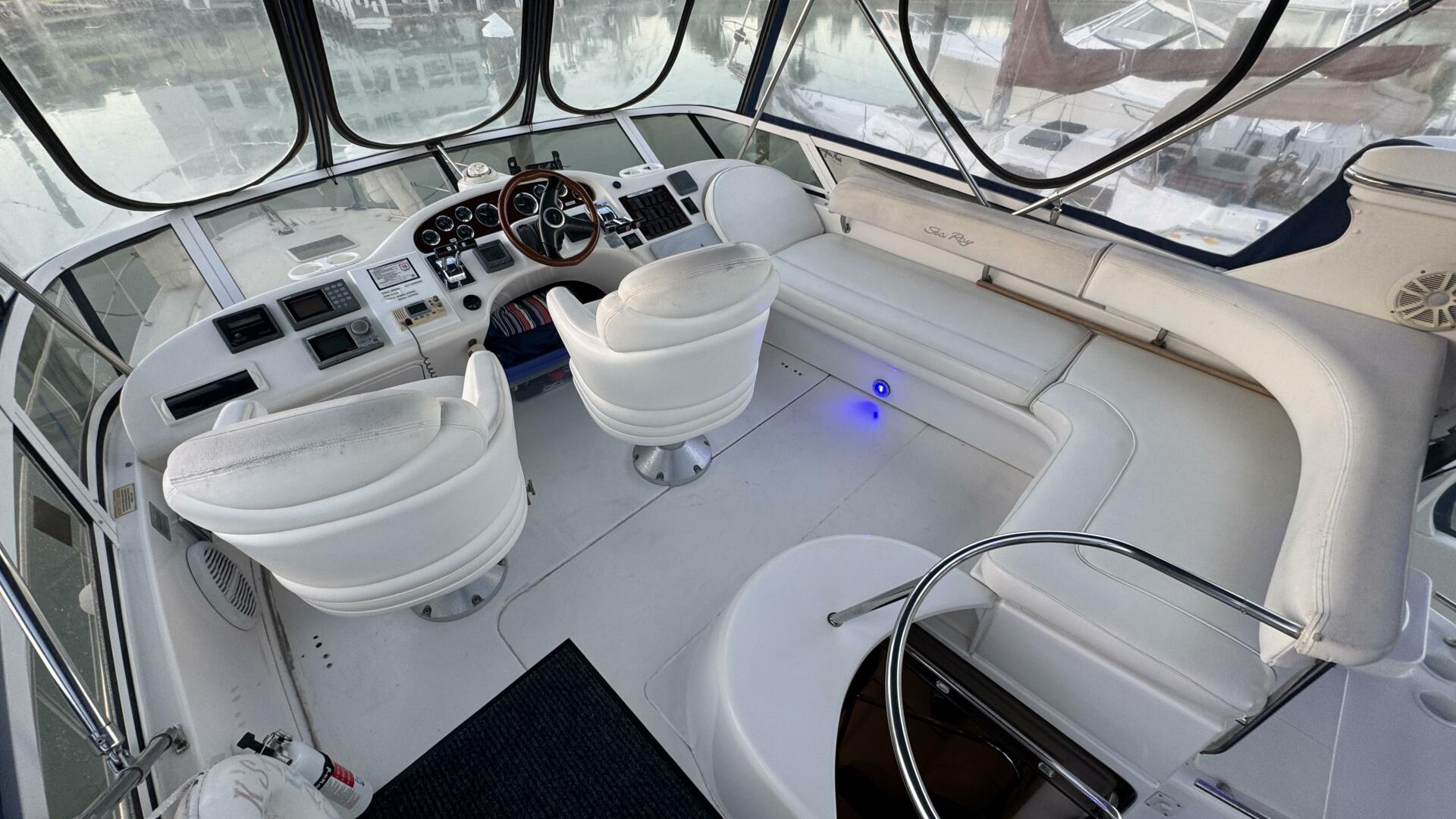 2000 Sea Ray 420 Aft Cabin - Image 14