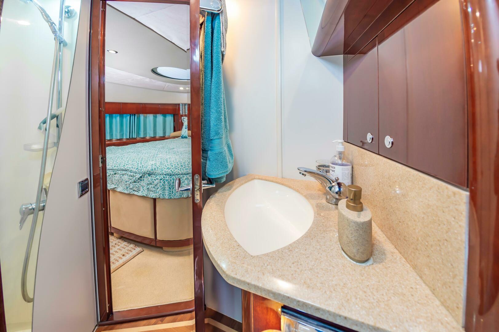 2006 Princess 75 - Image 49