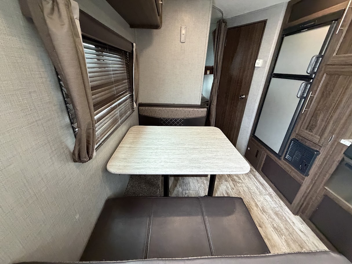 2018 CROSSROADS ZINGER 205bh - Image 9