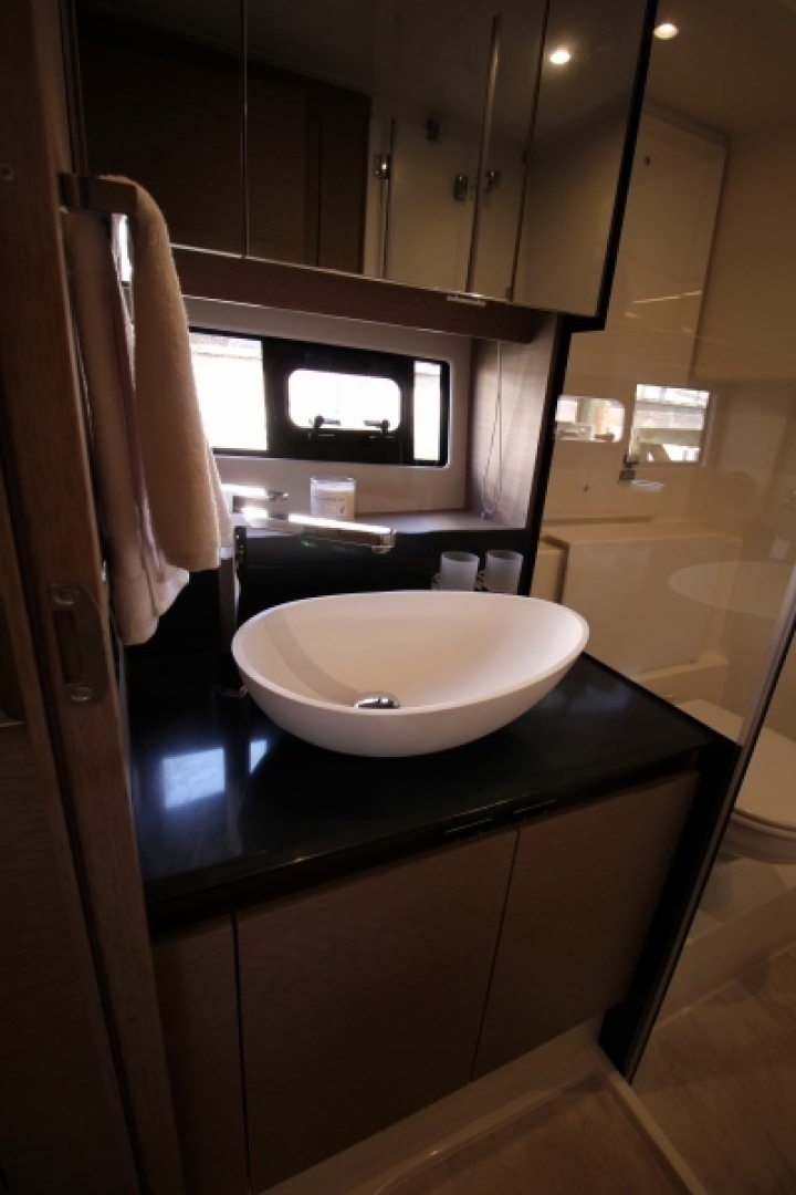 2018 Prestige 460 - Image 27