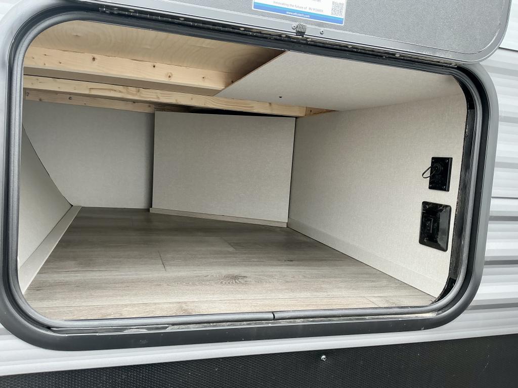 2026 COACHMEN 333DORM - Image 36