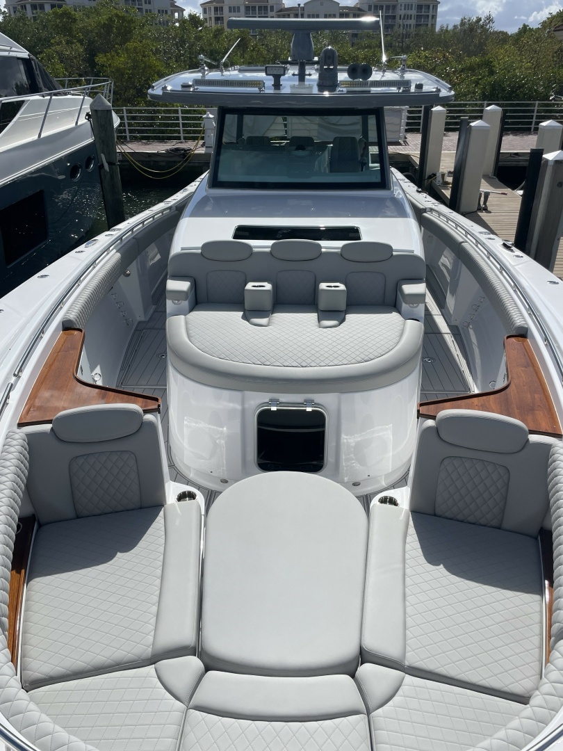 2025 HCB 56 Suenos - Image 21