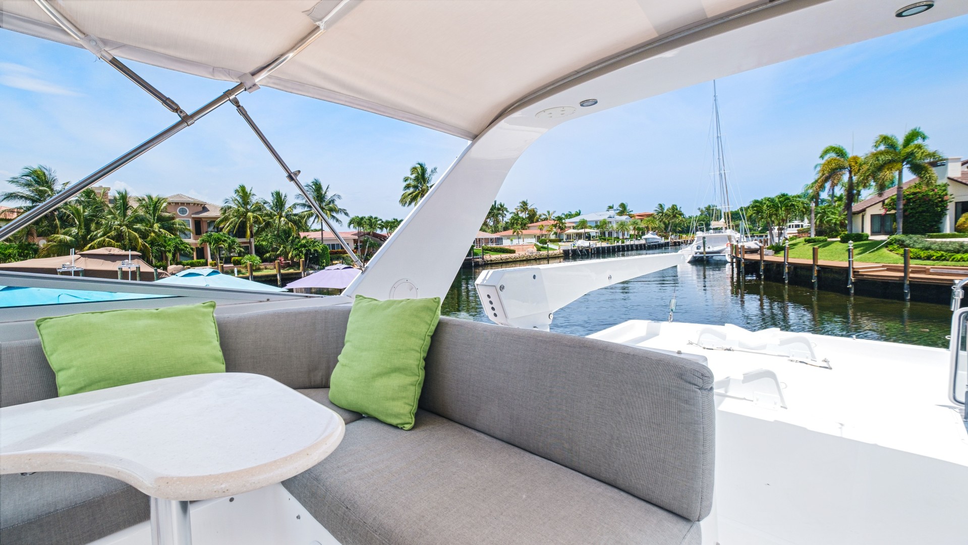 2000 Pacific Mariner 65 Motoryacht - Image 9