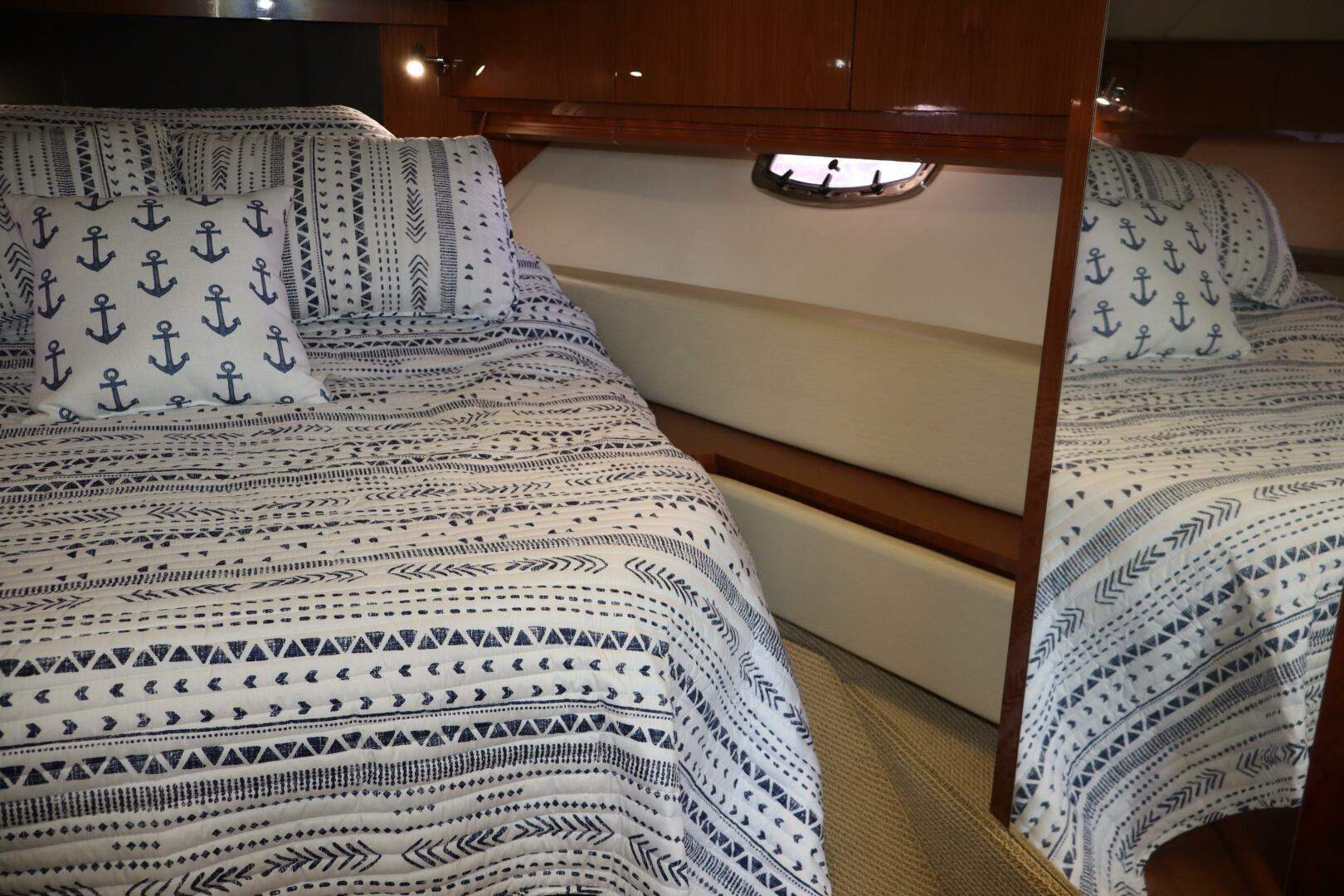 2015 Sea Ray 410 Sundancer - Image 22