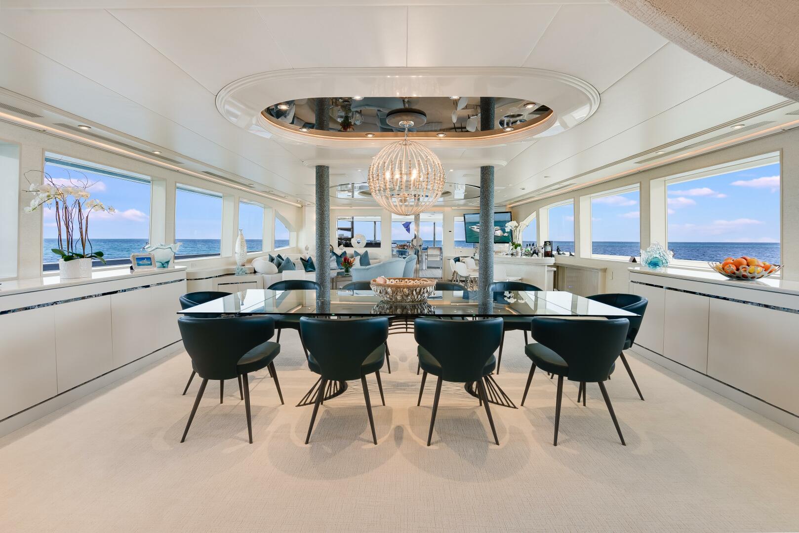 2001 Westship Skylounge - Image 12