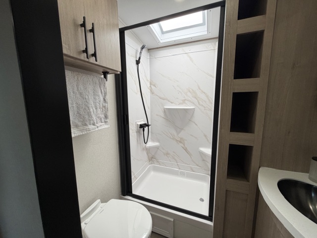 2026 Grand Design Imagine 3100RD - Image 24