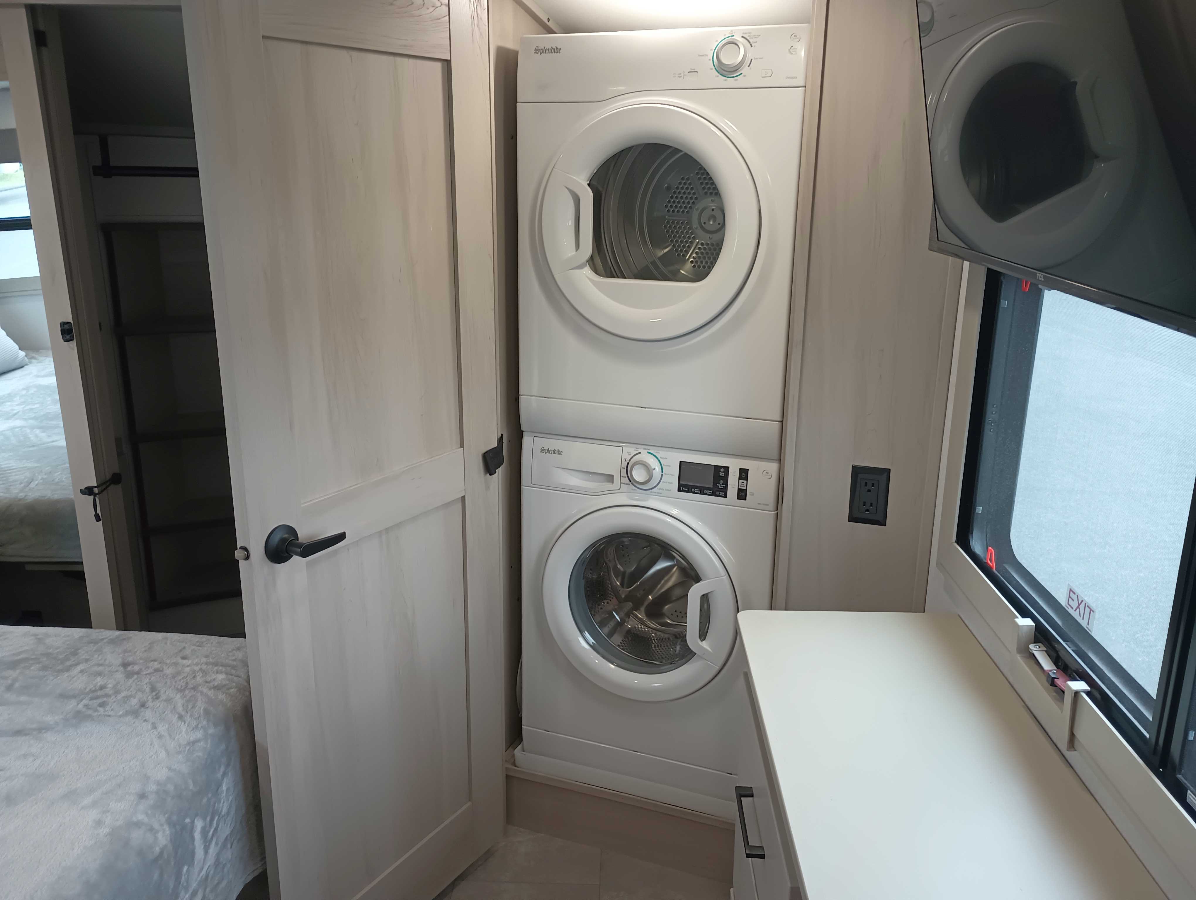 2025 Grand Design Solitude 390RK - Image 21