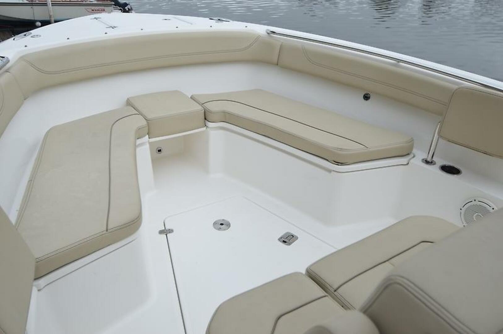 2019 PURSUIT S 288 Sport Base - Image 22