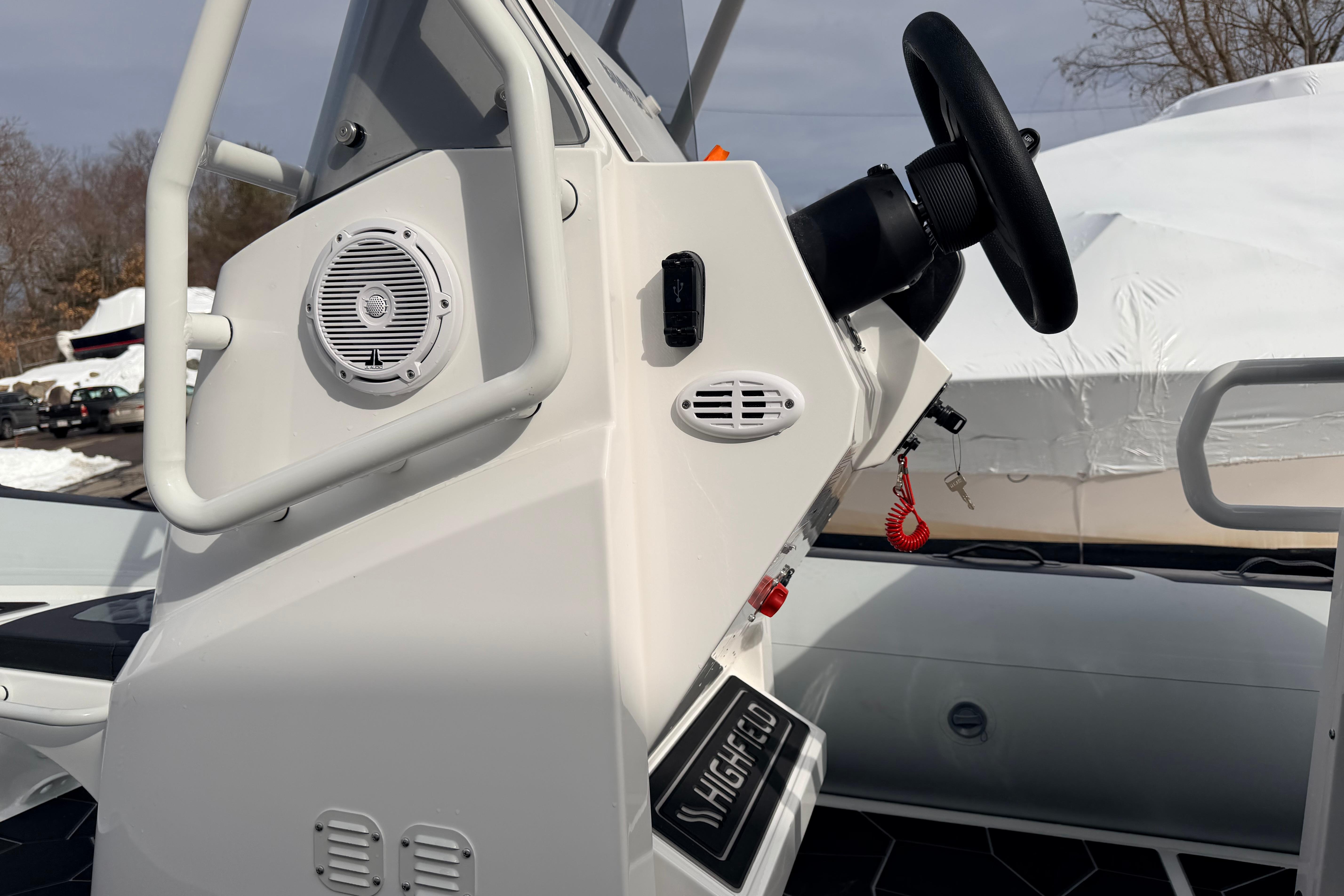 2026 Highfield Sport 560 Standard - Image 15