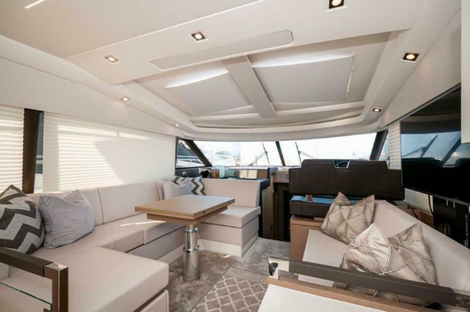 2018 Prestige 460 - Image 12