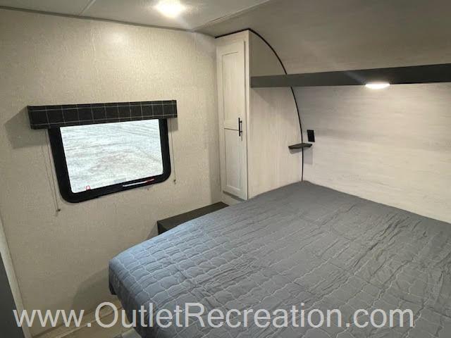 2022 KZ RV Sportsmen SE 260BHSE - Image 22