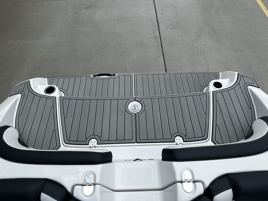 2025 Yamaha Boats AR195 - Image 22