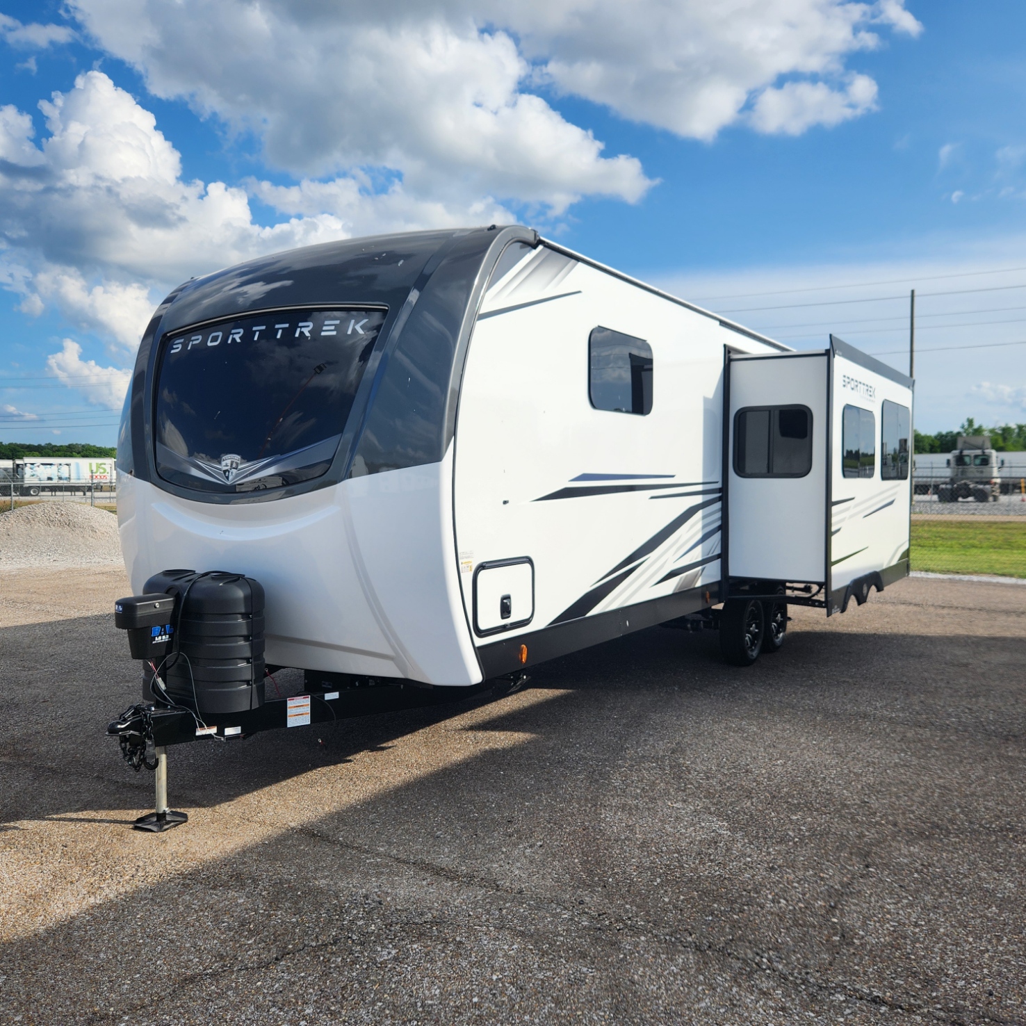 2026 VENTURE RV SPORTTREK 272VRK - Image 2