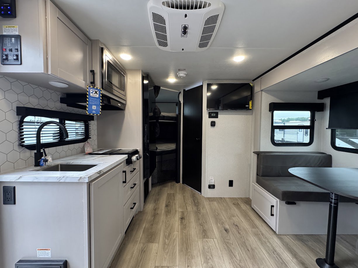 2026 JAYCO JAY FEATHER AIR 19MBS - Image 10