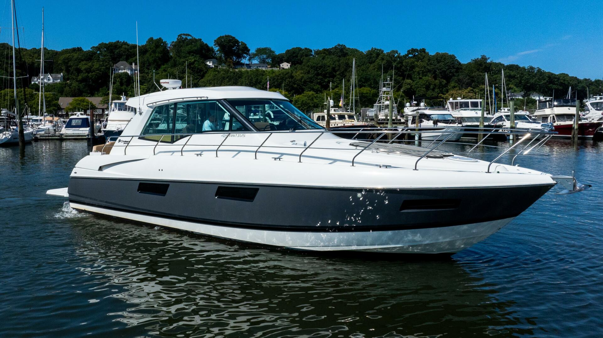2013 CRUISERS 48 Cantius Base - Image 5