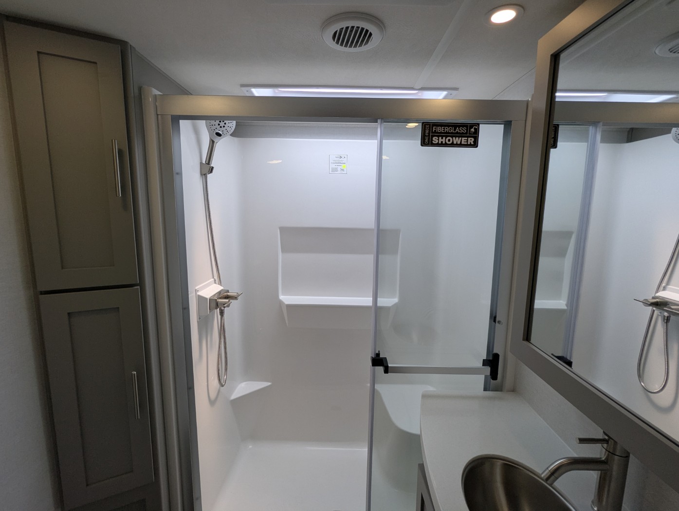 2026 Alliance RV Avenue 32RLS - Image 12