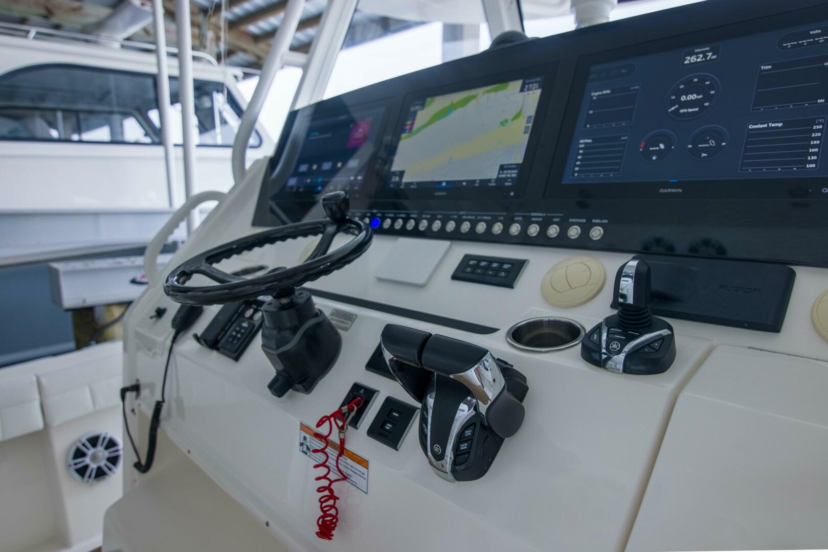 2021 Regulator 41 Center Console - Image 6