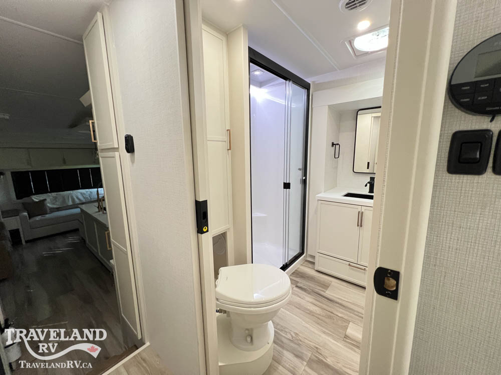 2027 Brinkley RV Model Z 2900 - Image 36