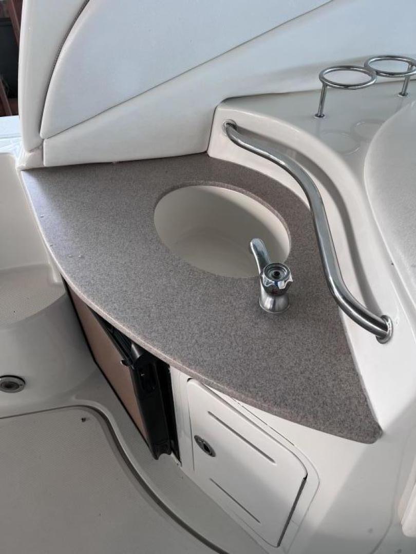 2005 Sea Ray Sundancer 320 - Image 34