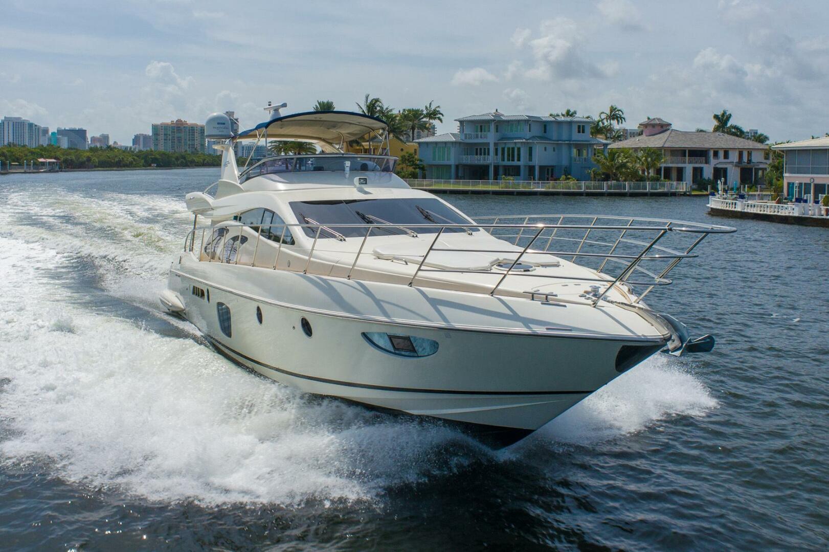 2009 Azimut 62E - Image 3