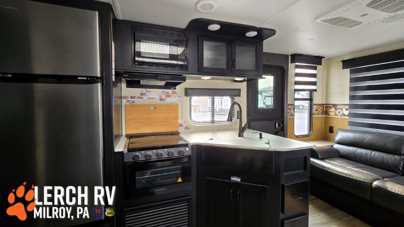 2022 Forest River Cherokee Grey Wolf 23MK - Image 13