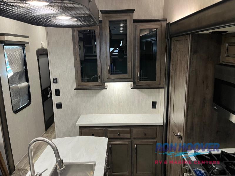 2021 FOREST RIVER 379FLOK - Image 15