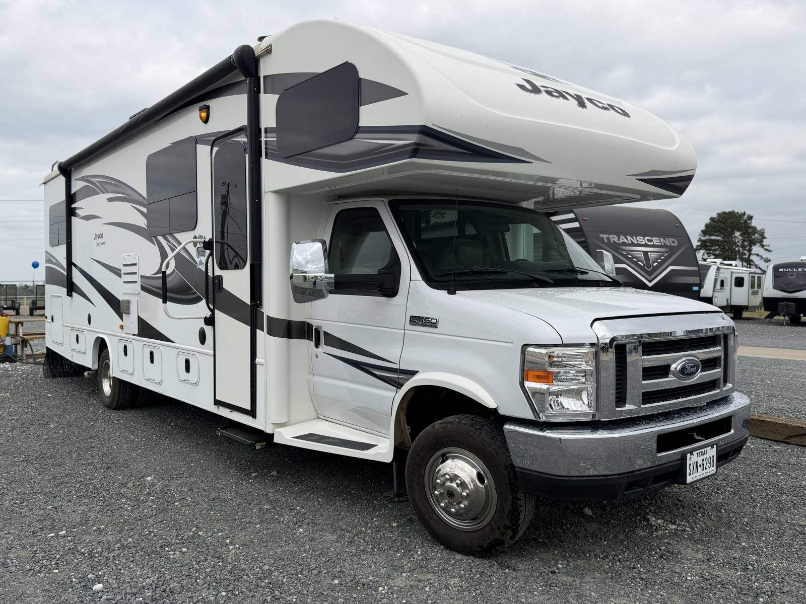 2019 Jayco Greyhawk 31F - Image 1
