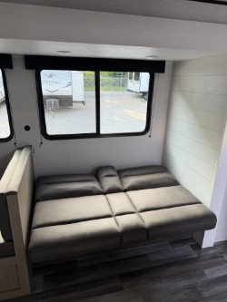 2026 JAYCO JAY FLIGHT SLX 261BHS - Image 25