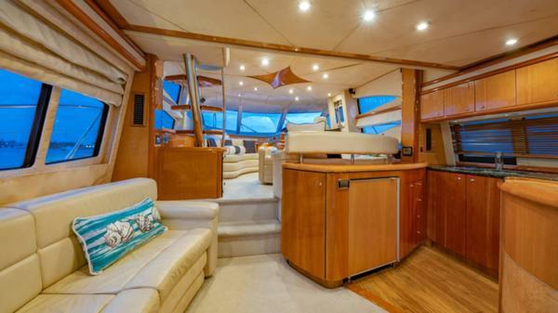 2004 Sunseeker Manhattan - Image 11