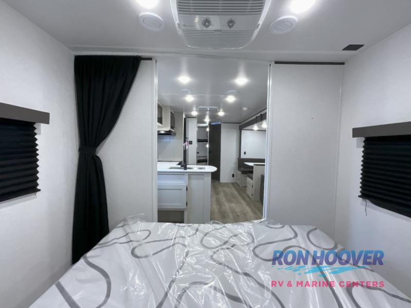 2025 COACHMEN SPIRIT 26BH - Image 33