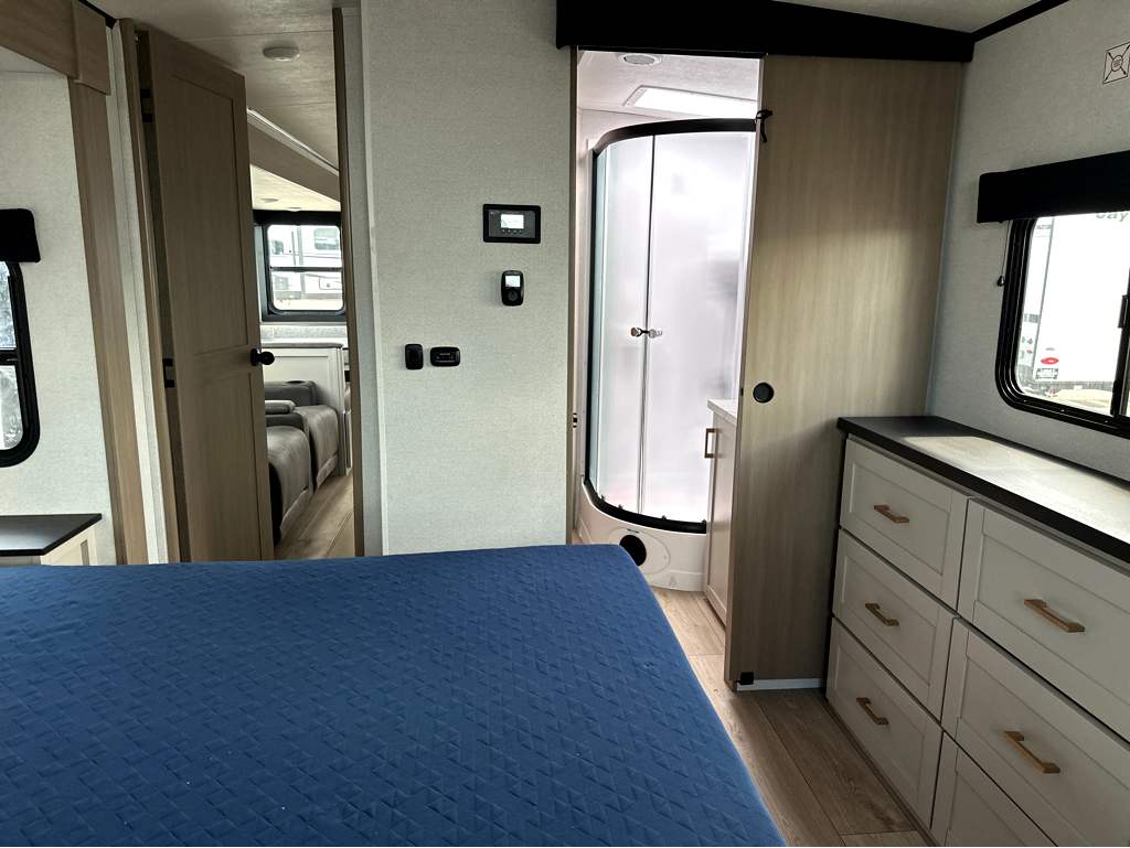 2027 JAYCO JAY FEATHER 26FK - Image 24